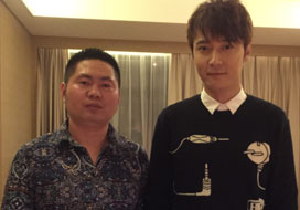 广州风暴娱乐与明星合影